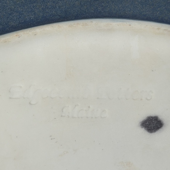 Edgecomb Potters Maine Studio 10” by 6 3/4 " Pottery Dish Green Blue Colors - Picture 5 of 11